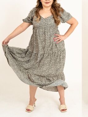 Long black and white dress